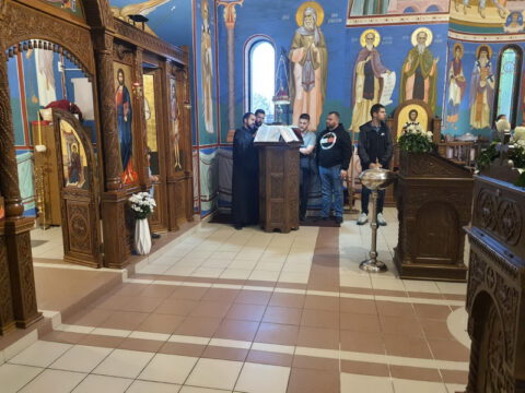 IMG-f54c45dba05cea8a4e4f8ff789add4f2-V_resize