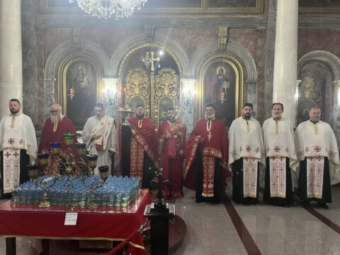 IMG-f6c993fb35867ec04a0477d6f04e3860-V_resize