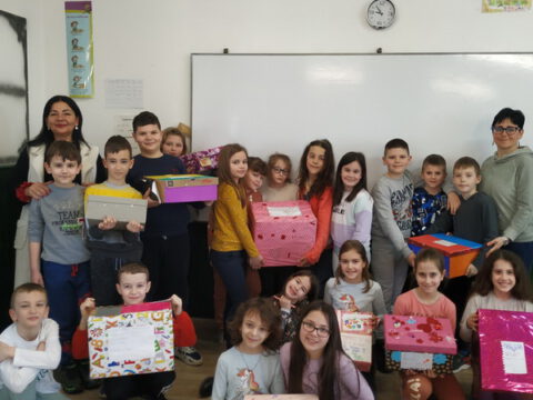 IMG-fe76ec43a64bcb1b7690b3040855b023-V_resize