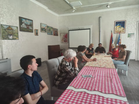 IMG-4fba8aa354c40d3d307808ff98f639b9-V_resize