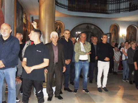 IMG-7f51a7bed6f1900d0579e16ec5919fd1-V_resize