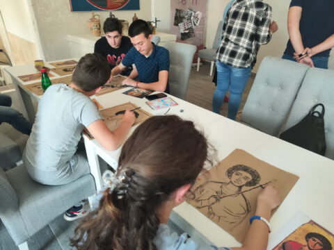 IMG-f9c5459cb5a5cbad615ad8ebfdef9238-V_resize