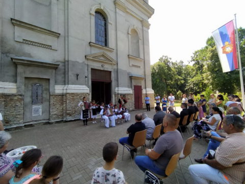 1689611802627_resize