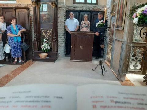 IMG-52d568fc877018e619825222423f2821-V_resize