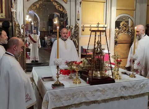 IMG-72ee22f57e802c49a6728ec944d40558-V_resize