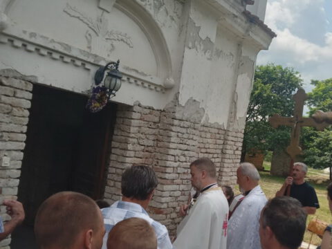 IMG-8495d96ad4efdc435a8fc006d3cda528-V_resize