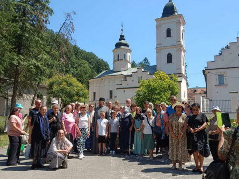 IMG-aa4cc2e111fd9473ba92366306a5158d-V_resize