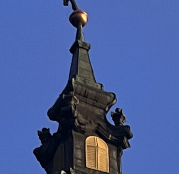 IMG-f1880af02d234ff40dc8437951f14e47-V_resize