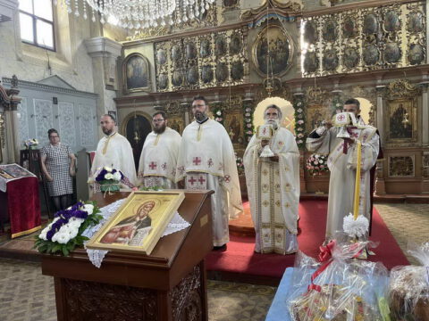 IMG-05bd21aa04e0f1218d90c06d5a1bff75-V_resize