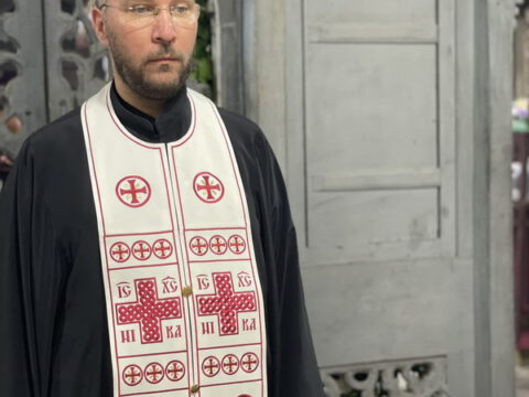 IMG-0c420b59905a327011d0f33e4462bf97-V_resize