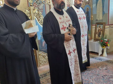 IMG-16f04491a576f2640268463bcc2bece0-V_resize