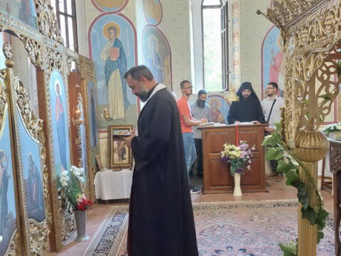 IMG-1baff6374d92650392d43baf72f60f93-V_resize