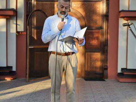 IMG-460a2d5d7ae102bf6e8f35669a5d4f4c-V_resize