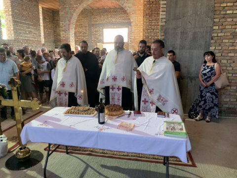 IMG-468cff88438a218113fa3252fd41c1f5-V_resize