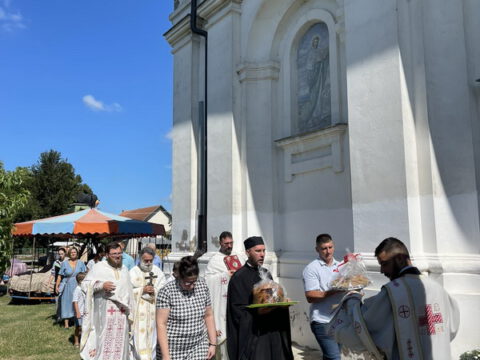 IMG-6d138e168784ed70b6e00a64e418e96b-V_resize