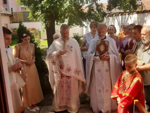 IMG-720a9016a2568adb658f14b52fa25d3c-V_resize