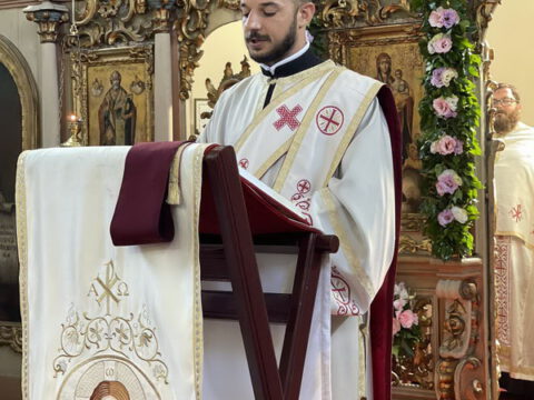 IMG-7c44c59d022358a9eb81683fd4807af9-V_resize