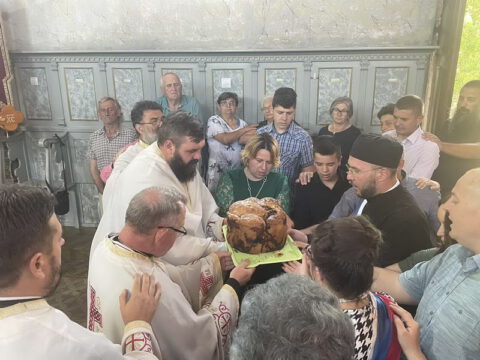 IMG-8b3fd86d595220c76747522c74478e87-V_resize