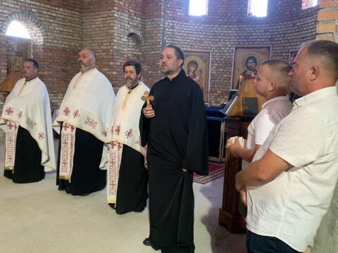 IMG-e4af26e720eff29f3b0f927c4f9a4122-V_resize