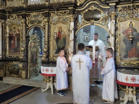 IMG-ef17db0a888efb5b4e35abce7efd9da8-V_resize