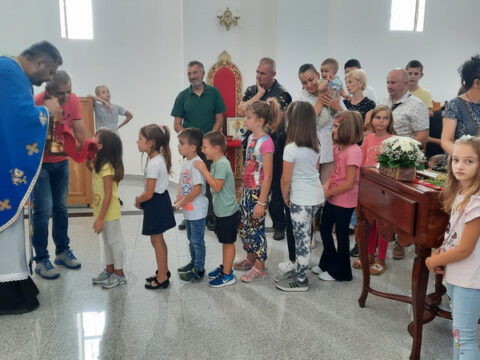 1694949434118855_resize