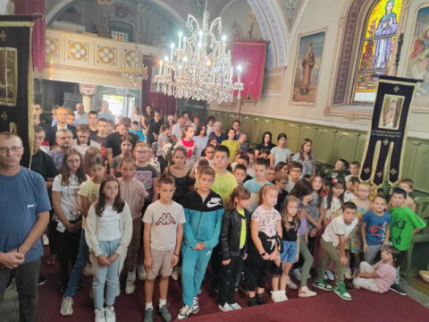 IMG-53e509ddc51863e3047d88791a312994-V_resize