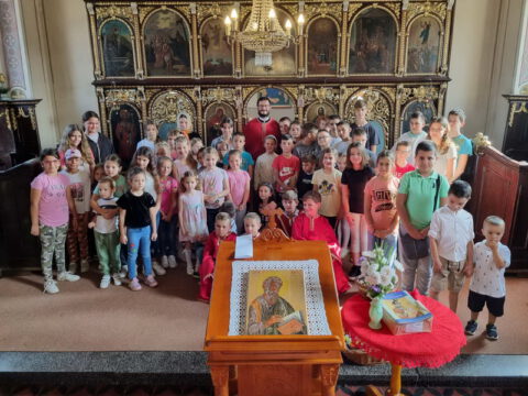 IMG-8b91ac6f134c29b19f1cf414ed1bded7-V_resize