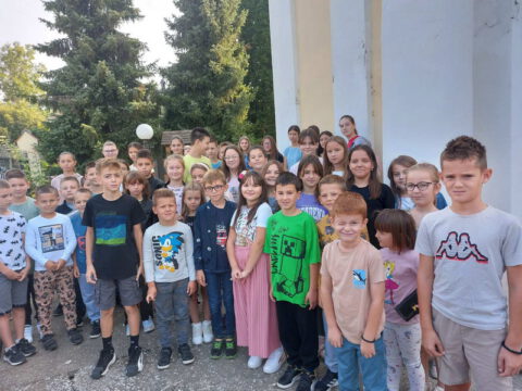 IMG-aff1b4795d72d62432cd3f1cccf3fe6a-V_resize