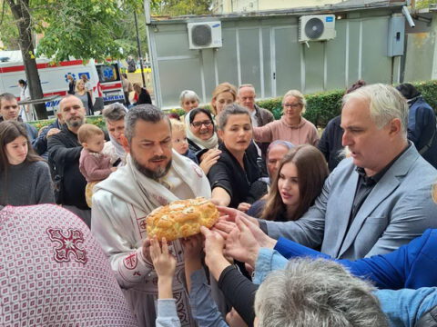 IMG-5ecd96793e18ea36bb76c00d949f9f1c-V_resize