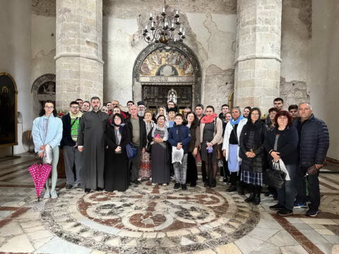 IMG-7ee95525e63b7d1fa5df8c38946f7d5e-V_resize