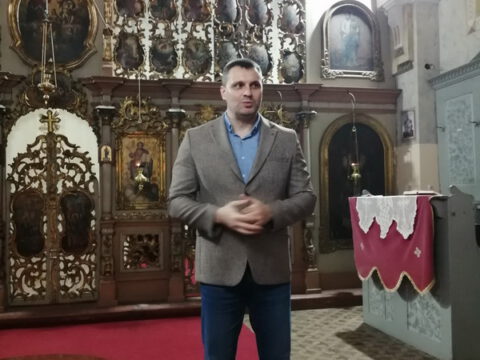 IMG-fc17985e80a3d9edda08ca8000aa0f4e-V_resize