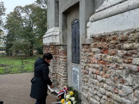 1699724342644_resize