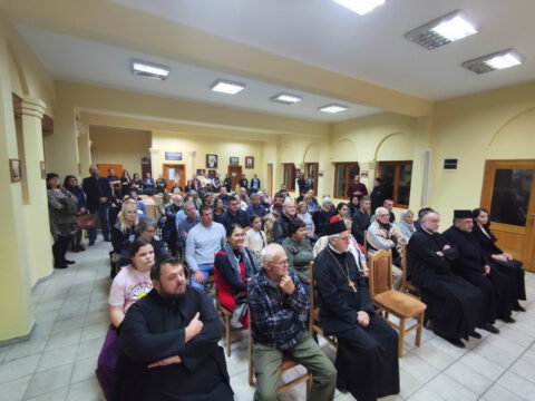 IMG-1f0dbf093a2c6e05c2c5321ee8d2dab8-V_resize