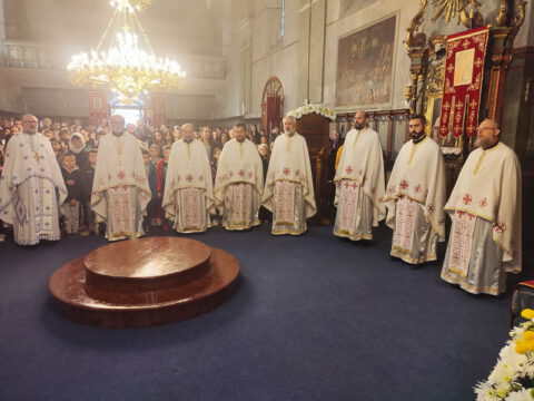 IMG-1fe84993a22b360cd36ab55beba6ea3d-V_resize