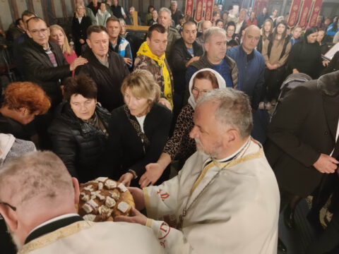 IMG-6afb1c0847fc1b705a4cbc26035ab7a1-V_resize