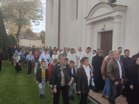 IMG-8d1eb626fc5cfb017500d7319101b8cd-V_resize