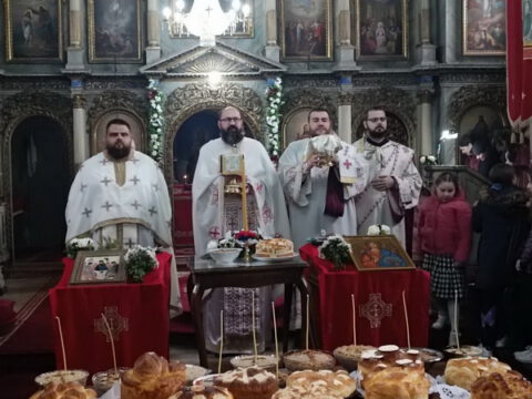 IMG-94801c5aa7ee2ea128f969ea1b2fb116-V_resize