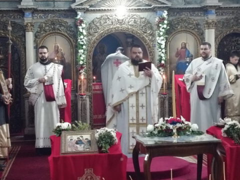 IMG-e2ef21fe4b6747522d76a97d5865f81d-V_resize