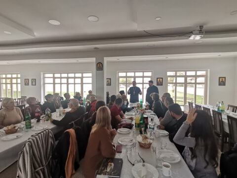 IMG-e410f7bce97363a3b2b31ac535db2030-V_resize