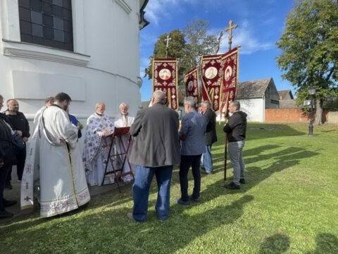 IMG-e6a57548c39ec04f01428188cab55654-V_resize_resize