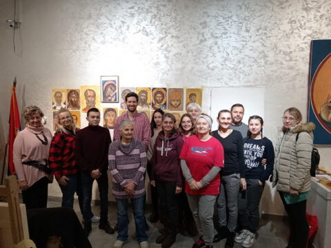 IMG-184eaa57a10ebd9c311e262ea160676f-V_resize