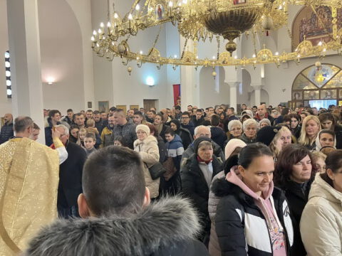 IMG-51adf0ac188ec60298118547c55c52ed-V_resize