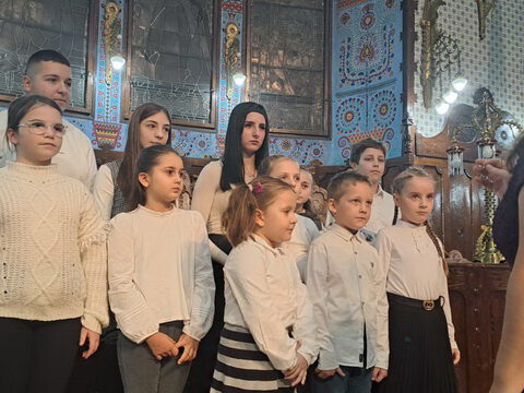 IMG-c5d58248349d0fb73278cf19b87fb656-V_resize