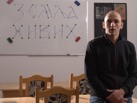 Screenshot_20231222-004041_YouTube_resize