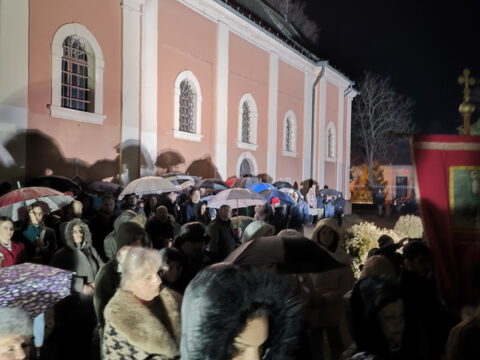 1704646952108_resize