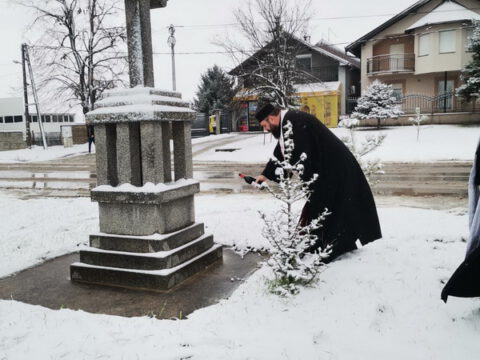 IMG-128d70388ca6ff3e99bc44c3181bc9a6-V_resize