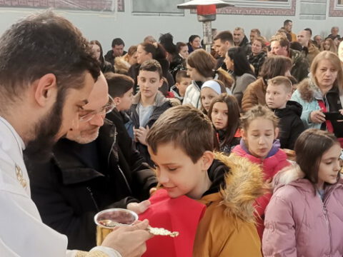 IMG-371fce09f848e027d1a72f2be27df86c-V_resize