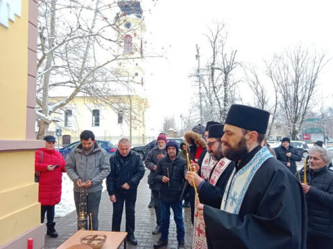 IMG-431d5e80cf3579f0237dd922fdeb0475-V_resize