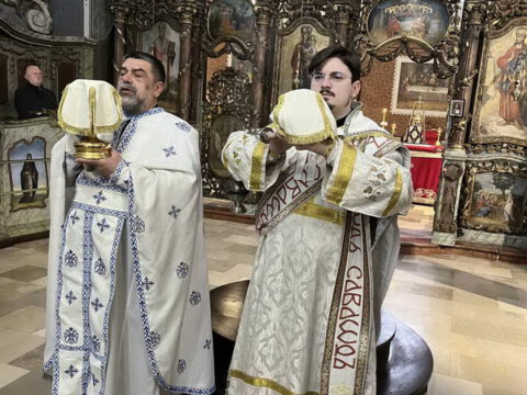 IMG-67865224202fa288c960c615e1136f38-V_resize