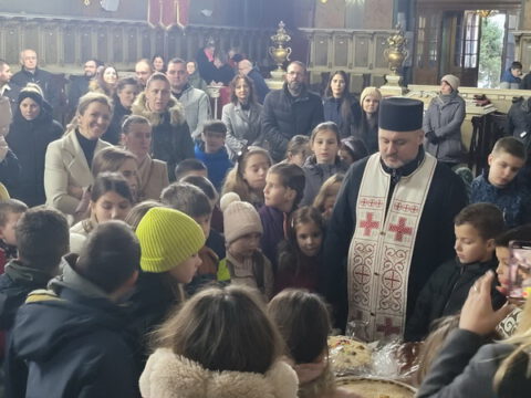 IMG-6fa1b48c2602c5ec1c922e3b8fccd964-V_resize